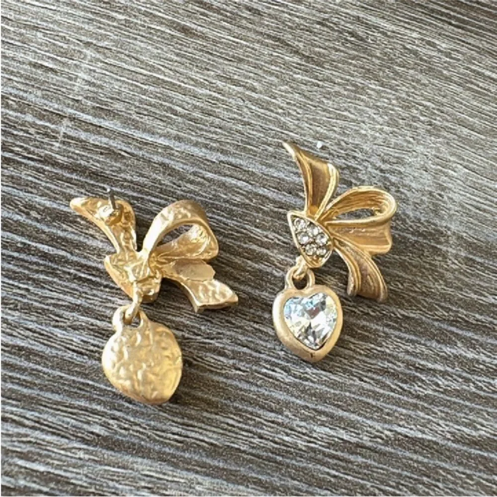 Vintage style bow earrings N352